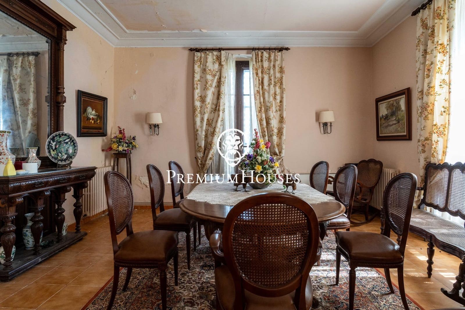 5 bedroom Finca/Country House for sale in Castellet i la Gornal with pool - € 1,400,000 (Ref: 9741910)