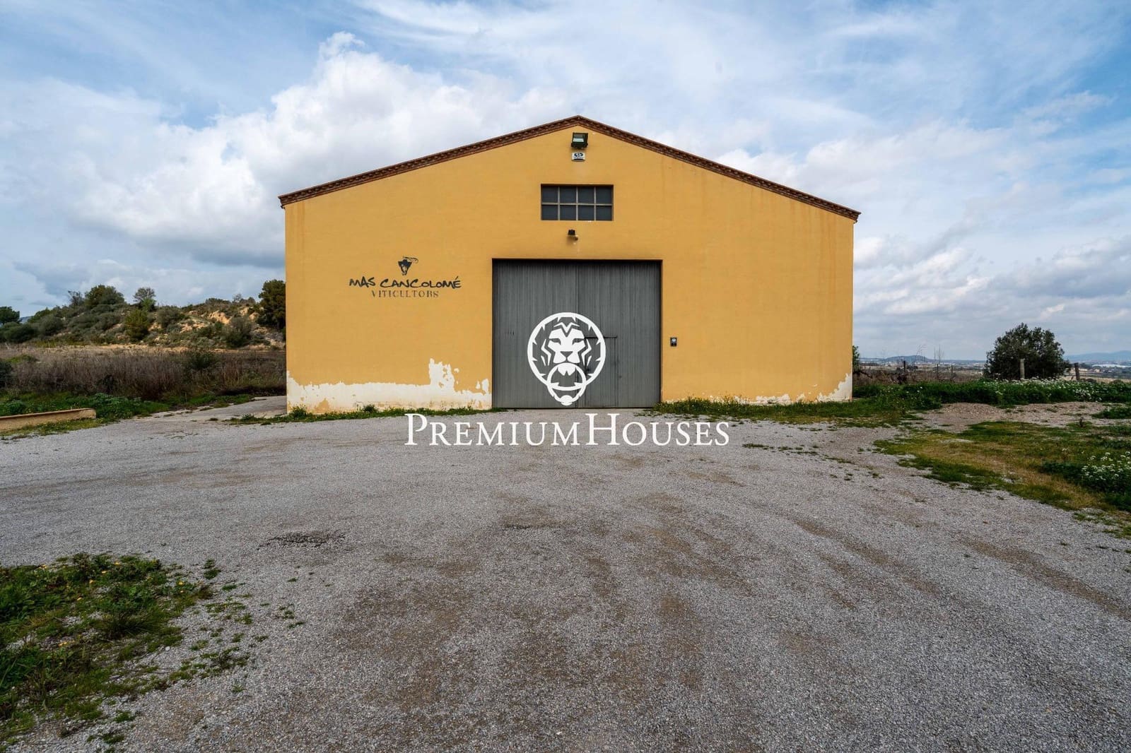 5 bedroom Finca/Country House for sale in Castellet i la Gornal with pool - € 1,400,000 (Ref: 9741910)