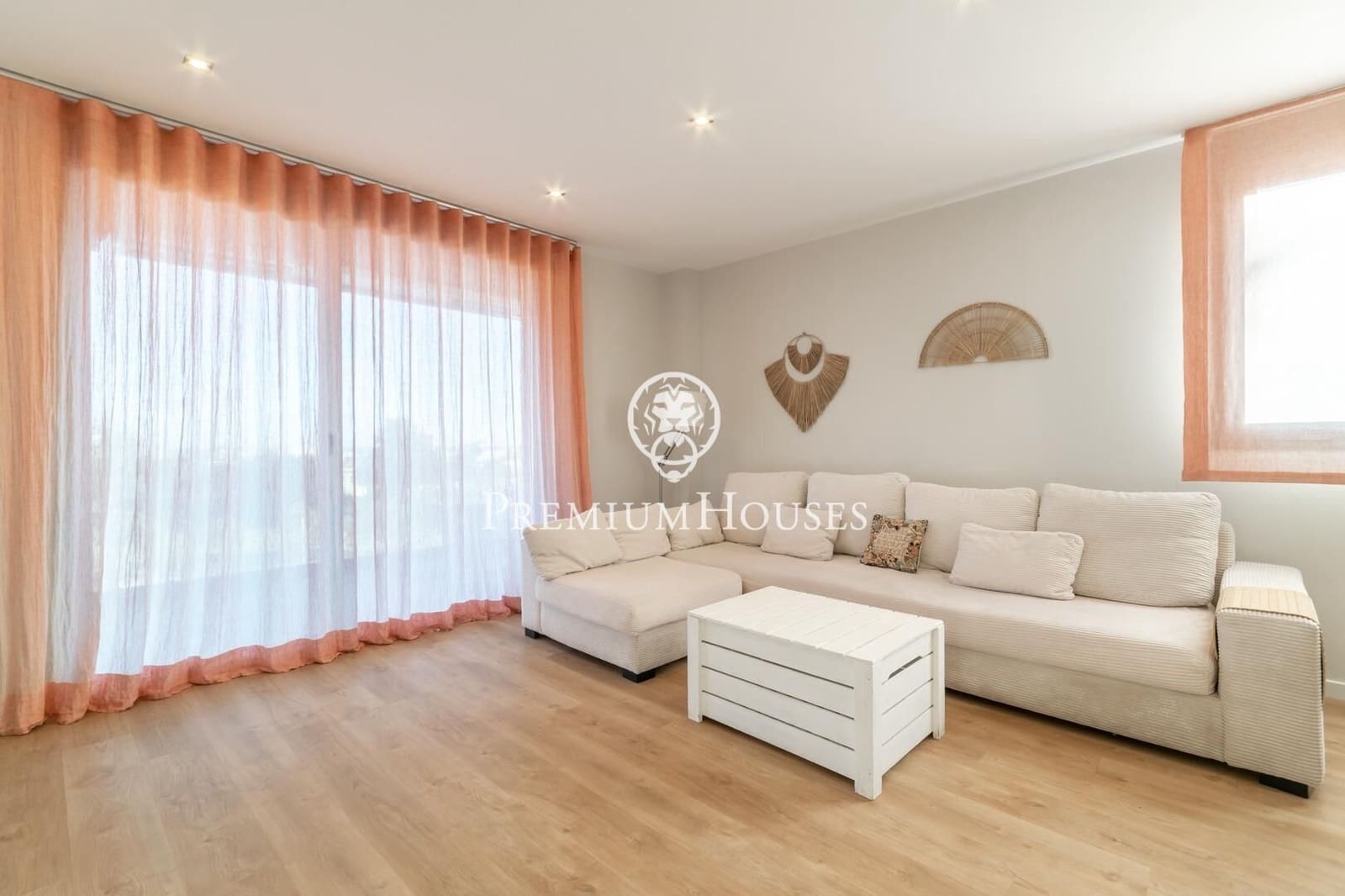 4 makuuhuone Kattohuoneisto vuokrattavana paikassa Sitges mukana uima-altaan - 8 000 € (Ref: 9762166)