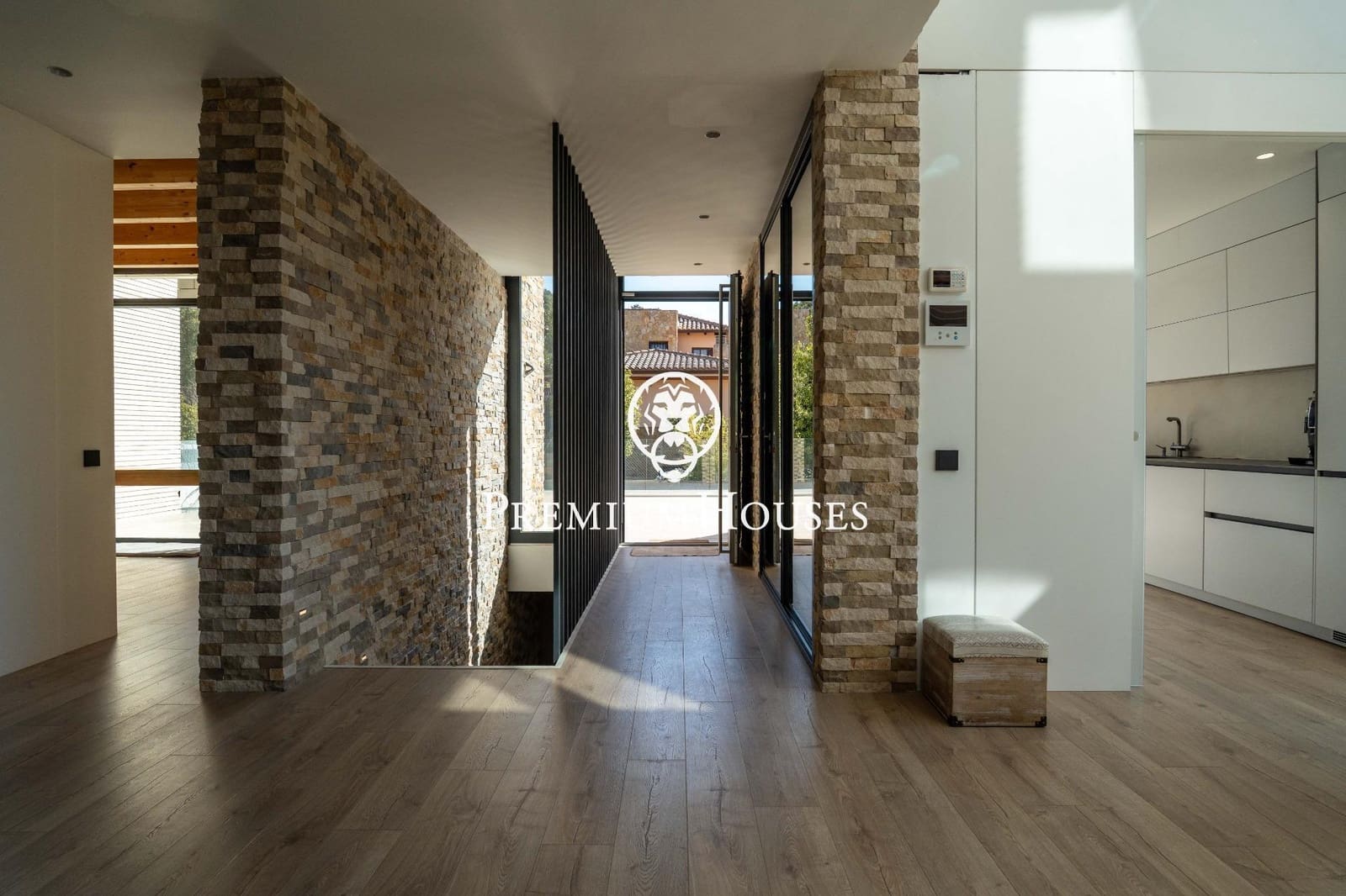 6 sypialnia Willa na sprzedaż w Begues z basenem garażem - 1 350 000 € (Ref: 9762167)