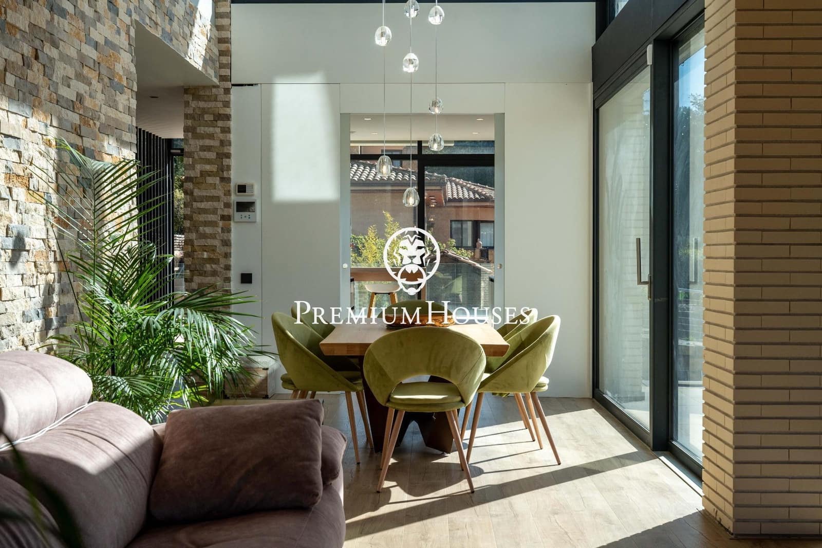 6 sypialnia Willa na sprzedaż w Begues z basenem garażem - 1 350 000 € (Ref: 9762167)