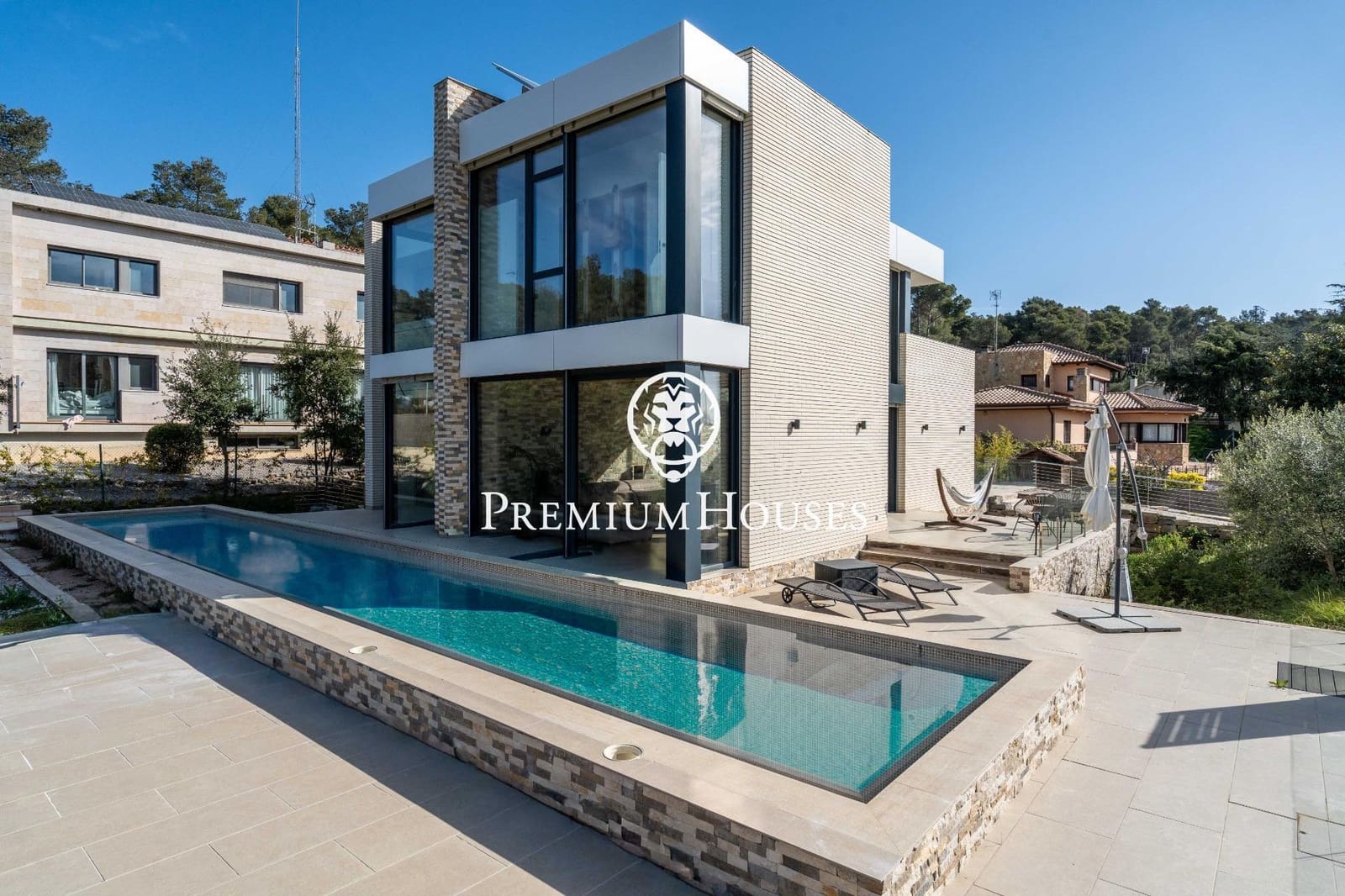 6 sypialnia Willa na sprzedaż w Begues z basenem garażem - 1 350 000 € (Ref: 9762167)