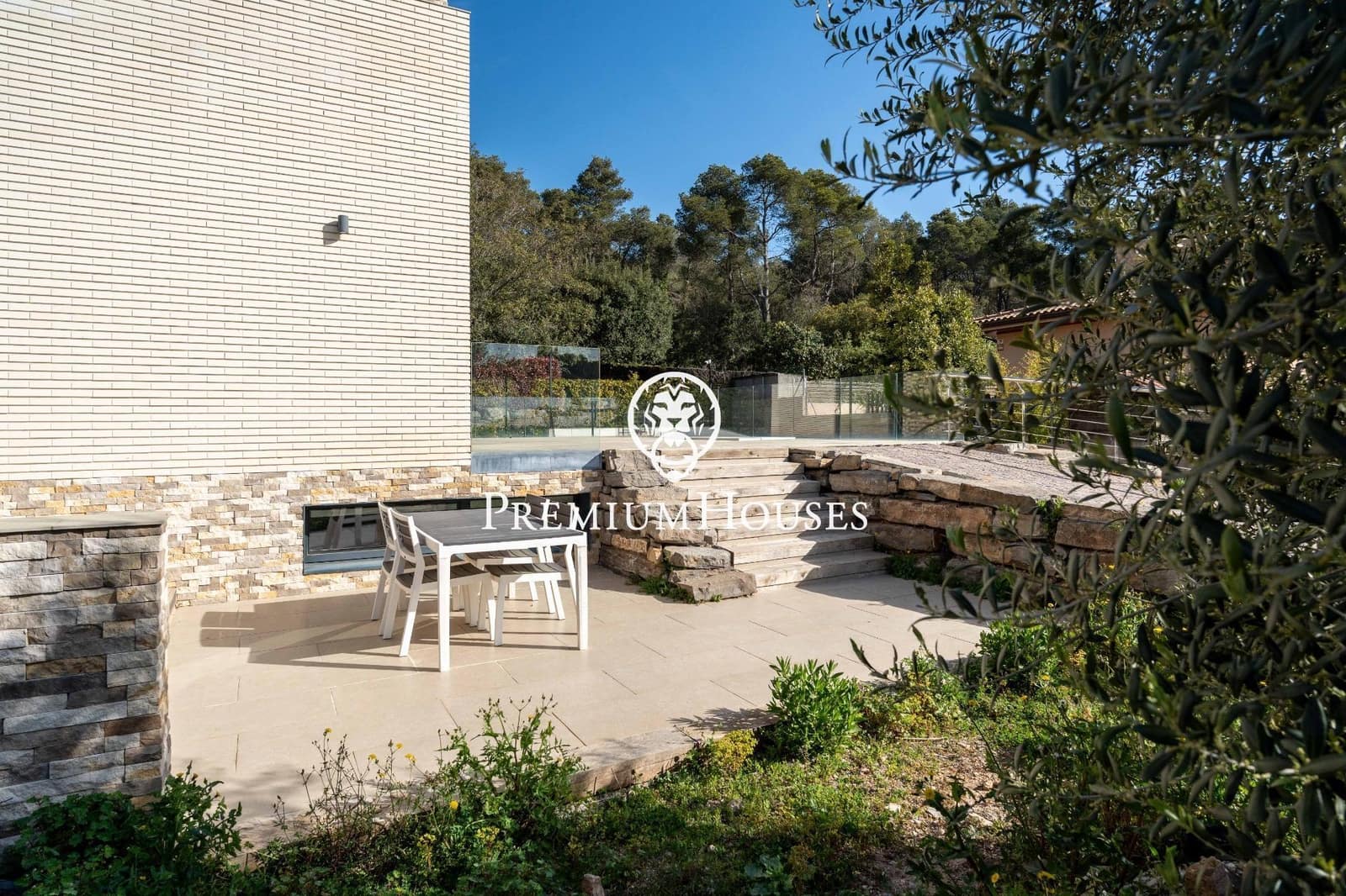 6 sypialnia Willa na sprzedaż w Begues z basenem garażem - 1 350 000 € (Ref: 9762167)