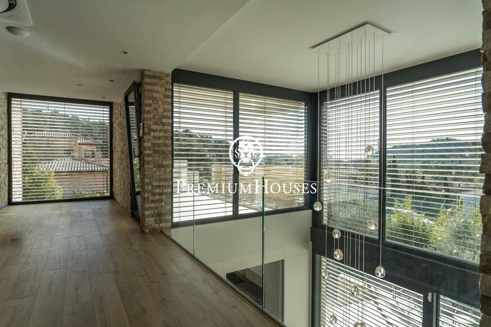 6 sypialnia Willa na sprzedaż w Begues z basenem garażem - 1 350 000 € (Ref: 9762167)