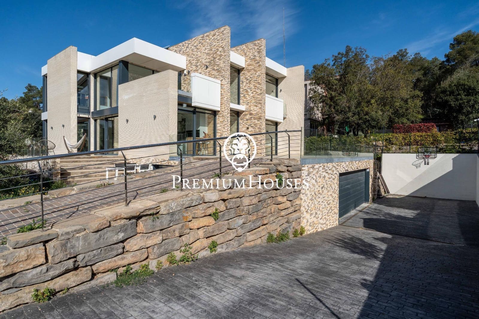 6 sypialnia Willa na sprzedaż w Begues z basenem garażem - 1 350 000 € (Ref: 9762167)