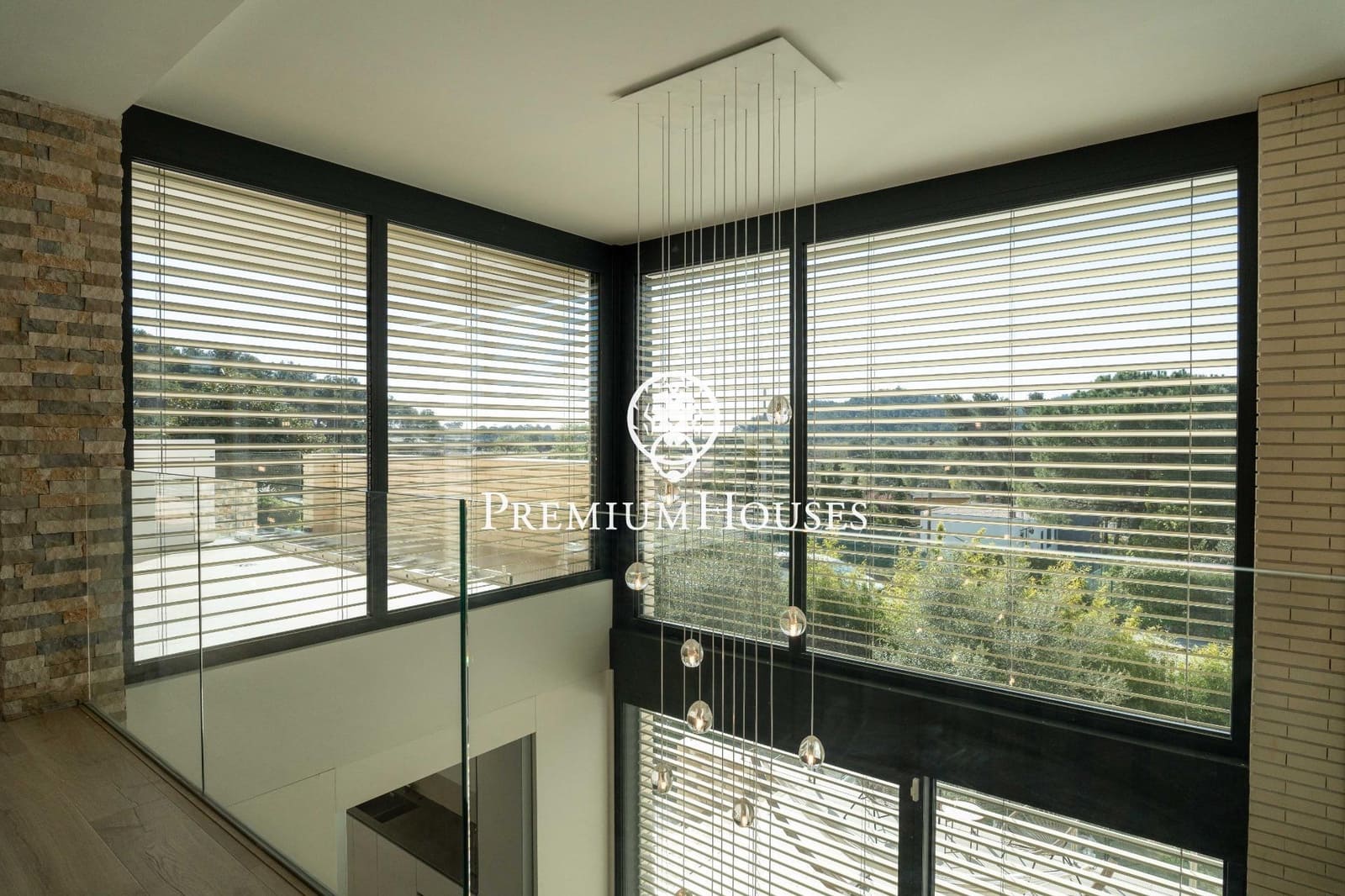 6 sypialnia Willa na sprzedaż w Begues z basenem garażem - 1 350 000 € (Ref: 9762167)