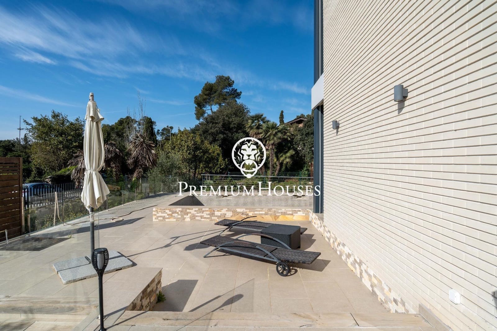 6 sypialnia Willa na sprzedaż w Begues z basenem garażem - 1 350 000 € (Ref: 9762167)