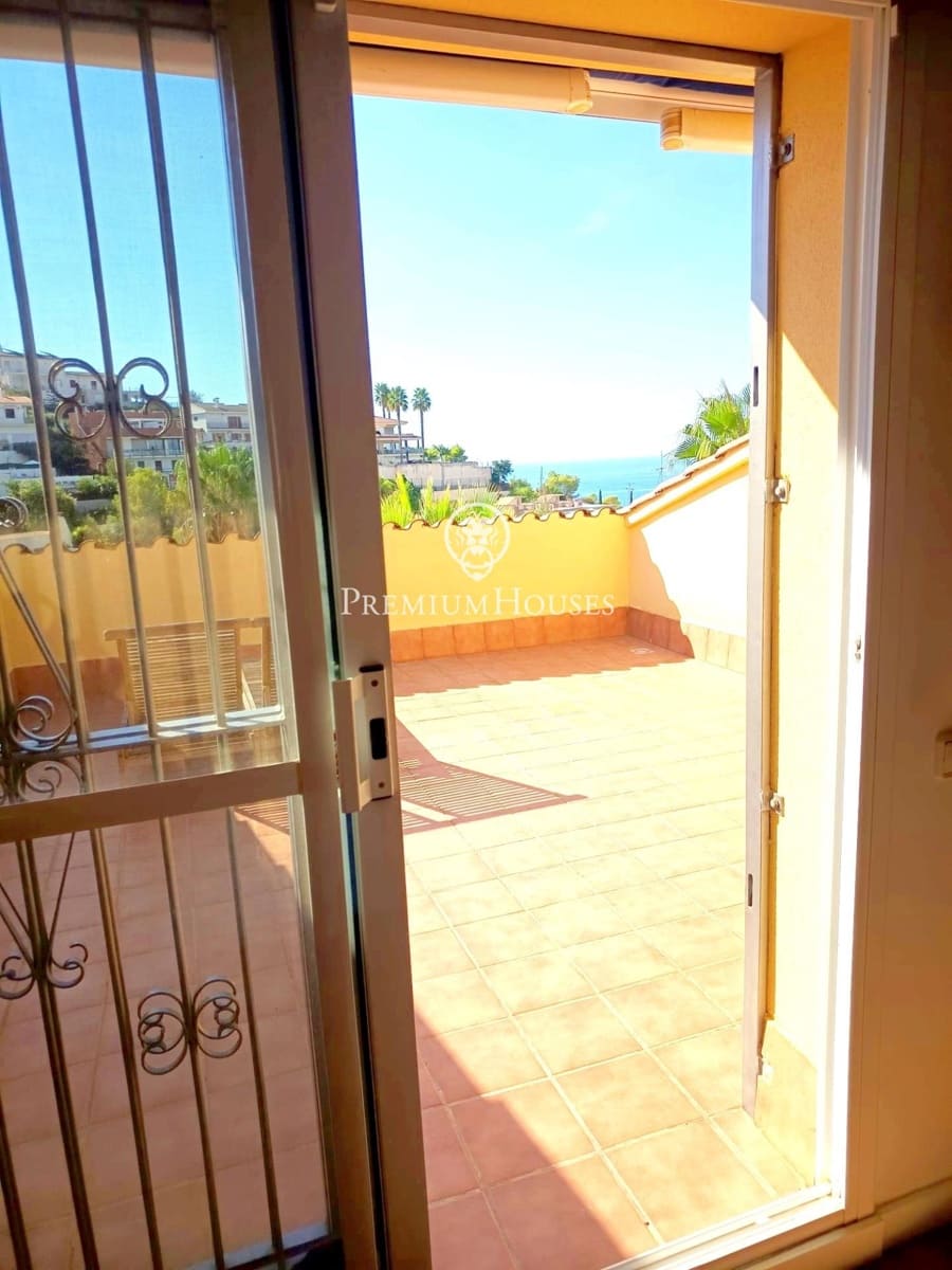 4 chambre Villa/Maison Semi-Mitoyenne à vendre à Sitges avec piscine - 875 000 € (Ref: 9762168)