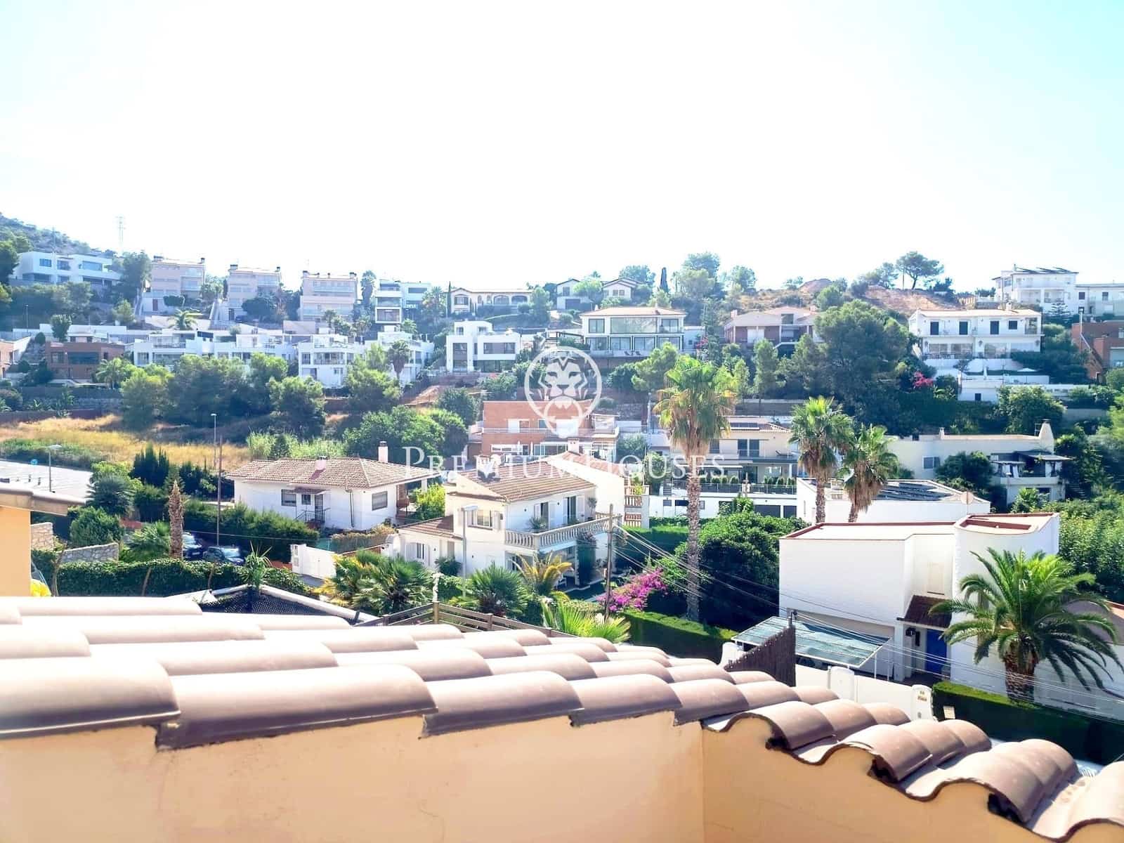 4 chambre Villa/Maison Semi-Mitoyenne à vendre à Sitges avec piscine - 875 000 € (Ref: 9762168)