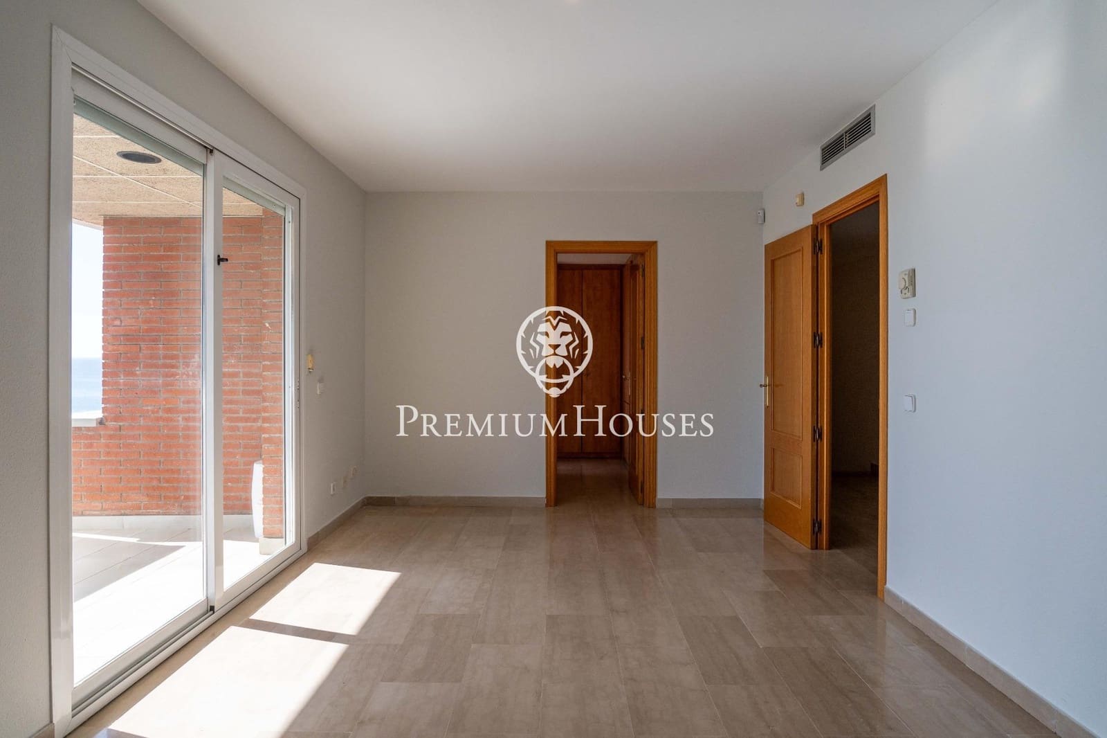 Apartamento de 3 habitaciones en Les Botigues de Sitges en venta con piscina - 799.000 € (Ref: 9788573)