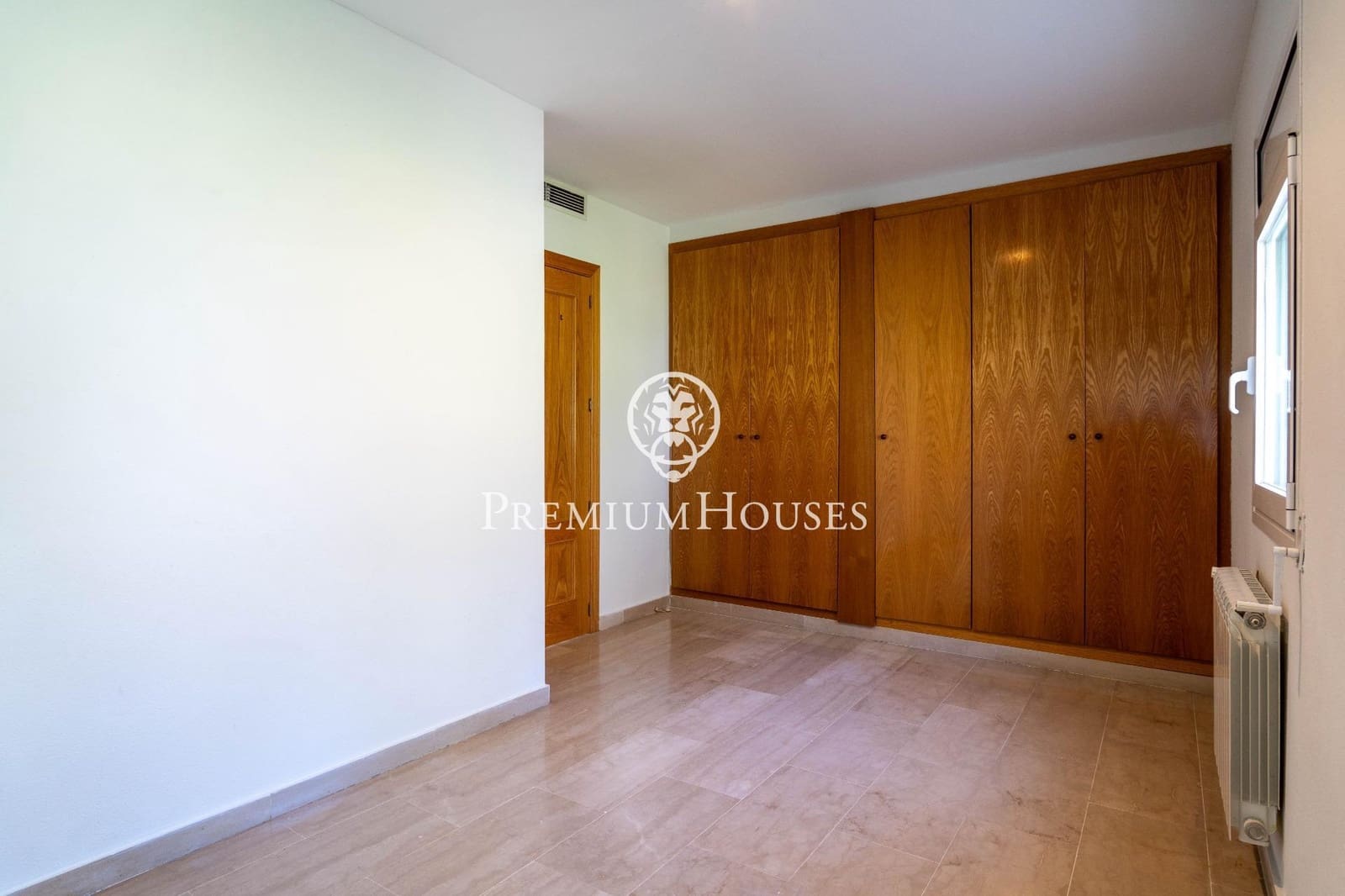 Apartamento de 3 habitaciones en Les Botigues de Sitges en venta con piscina - 799.000 € (Ref: 9788573)