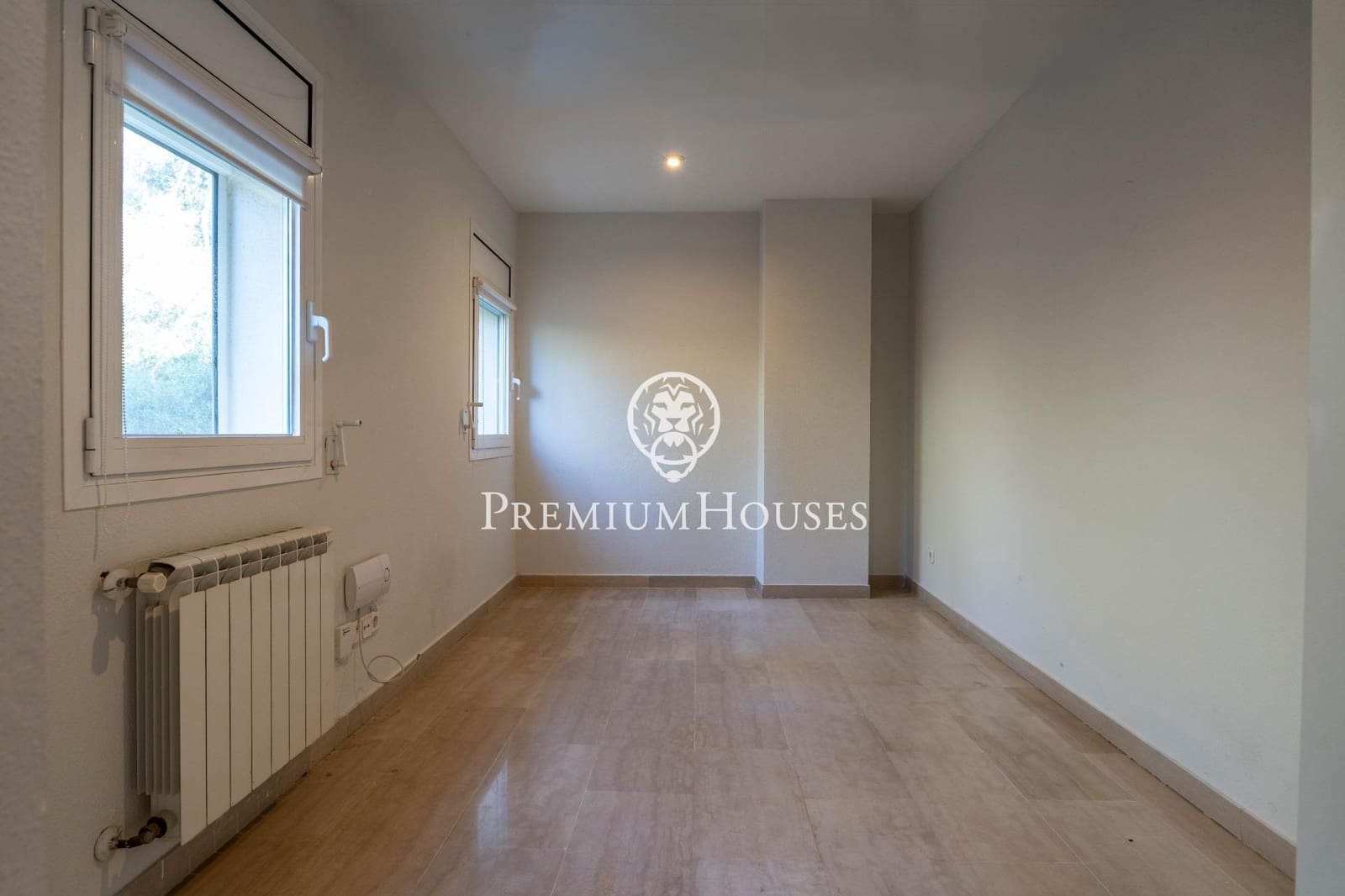 Apartamento de 3 habitaciones en Les Botigues de Sitges en venta con piscina - 799.000 € (Ref: 9788573)