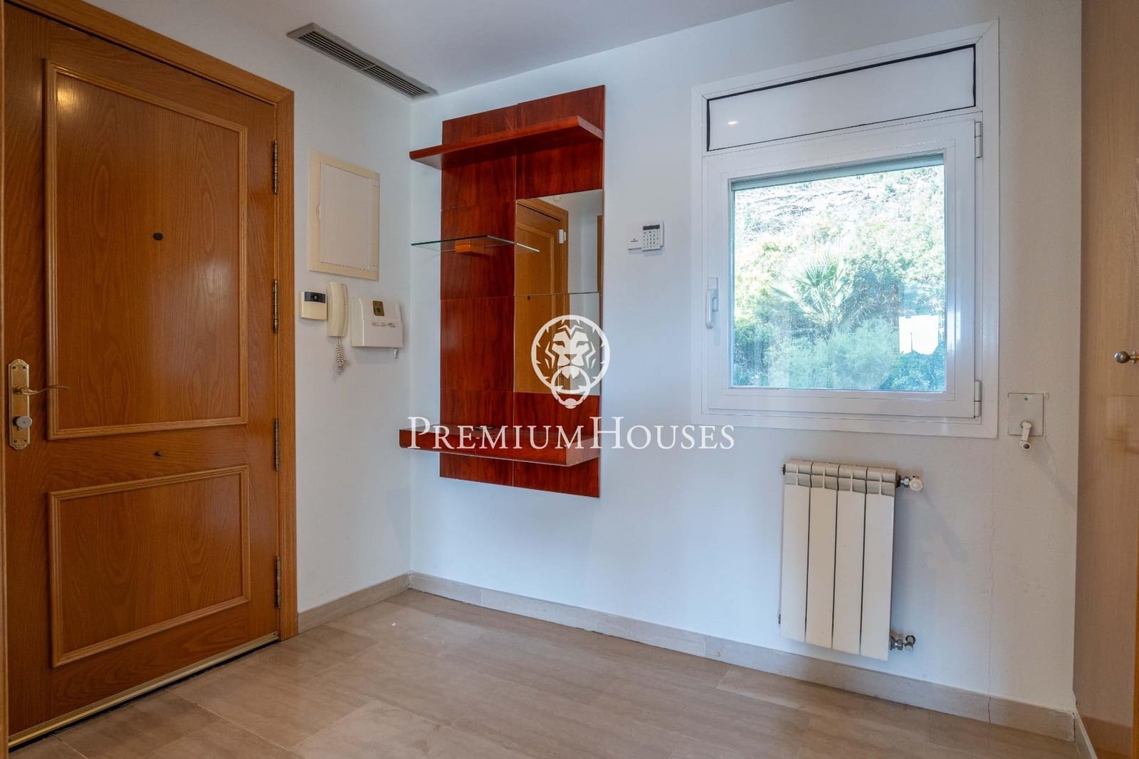 Apartamento de 3 habitaciones en Les Botigues de Sitges en venta con piscina - 799.000 € (Ref: 9788573)