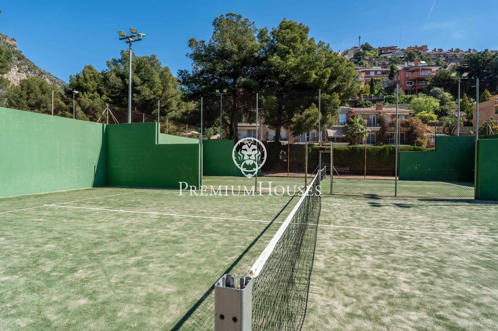 Apartamento de 3 habitaciones en Les Botigues de Sitges en venta con piscina - 799.000 € (Ref: 9788573)