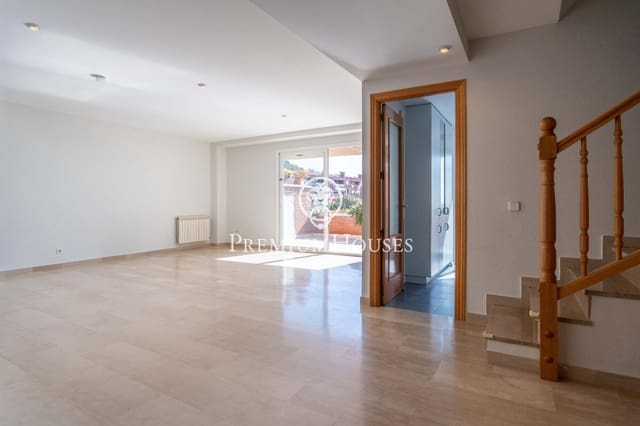4 sypialnia Penthouse na sprzedaż w Les Botigues de Sitges, Sitges z basenem - 799 000 € (Ref: 9788573)