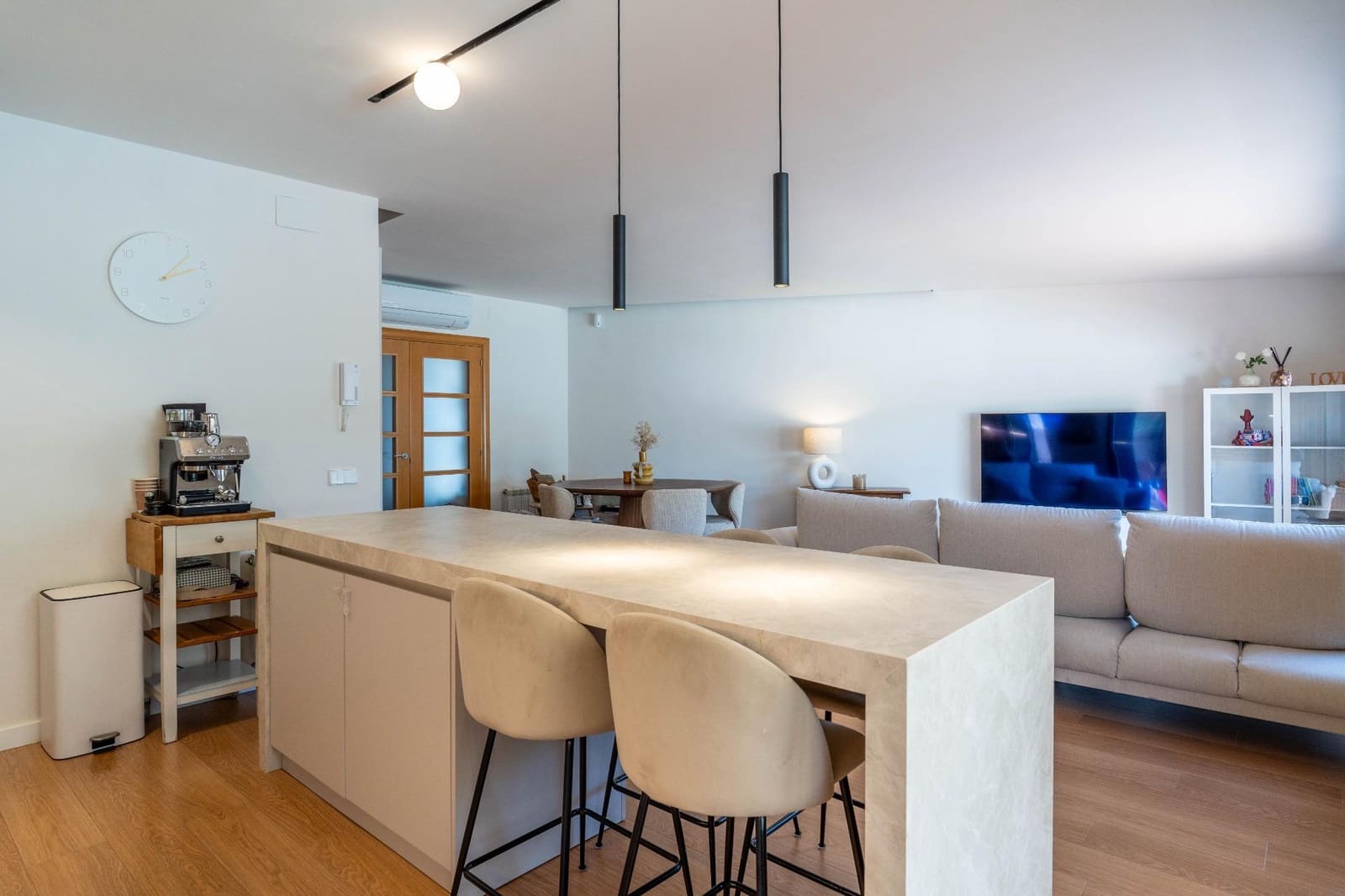 3 soveværelse Rækkehus til salg i Vilanova i la Geltru med swimmingpool garage - € 519.000 (Ref: 9791273)