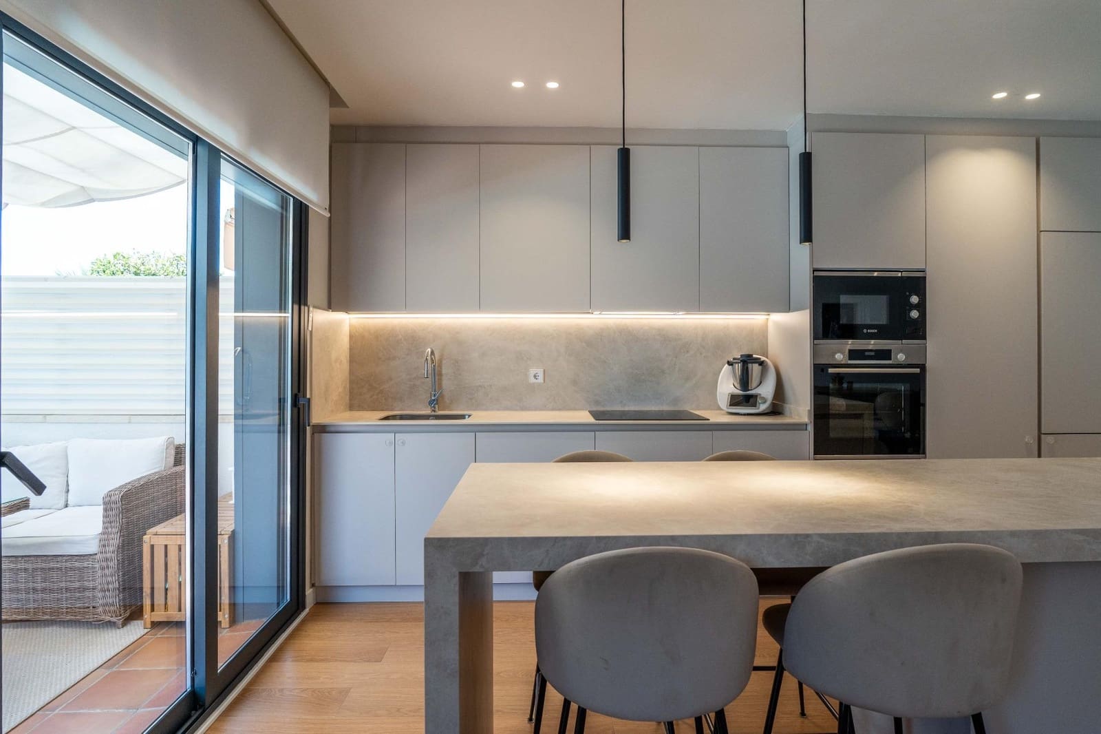 3 soveværelse Rækkehus til salg i Vilanova i la Geltru med swimmingpool garage - € 519.000 (Ref: 9791273)