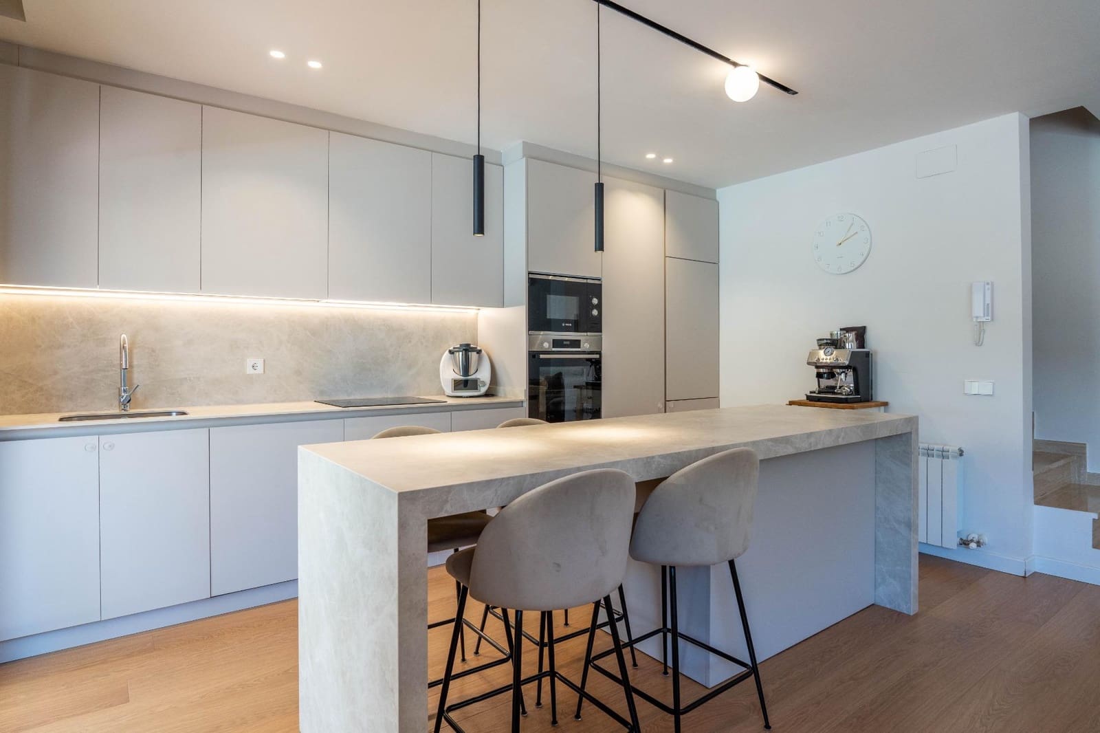 3 soveværelse Rækkehus til salg i Vilanova i la Geltru med swimmingpool garage - € 519.000 (Ref: 9791273)