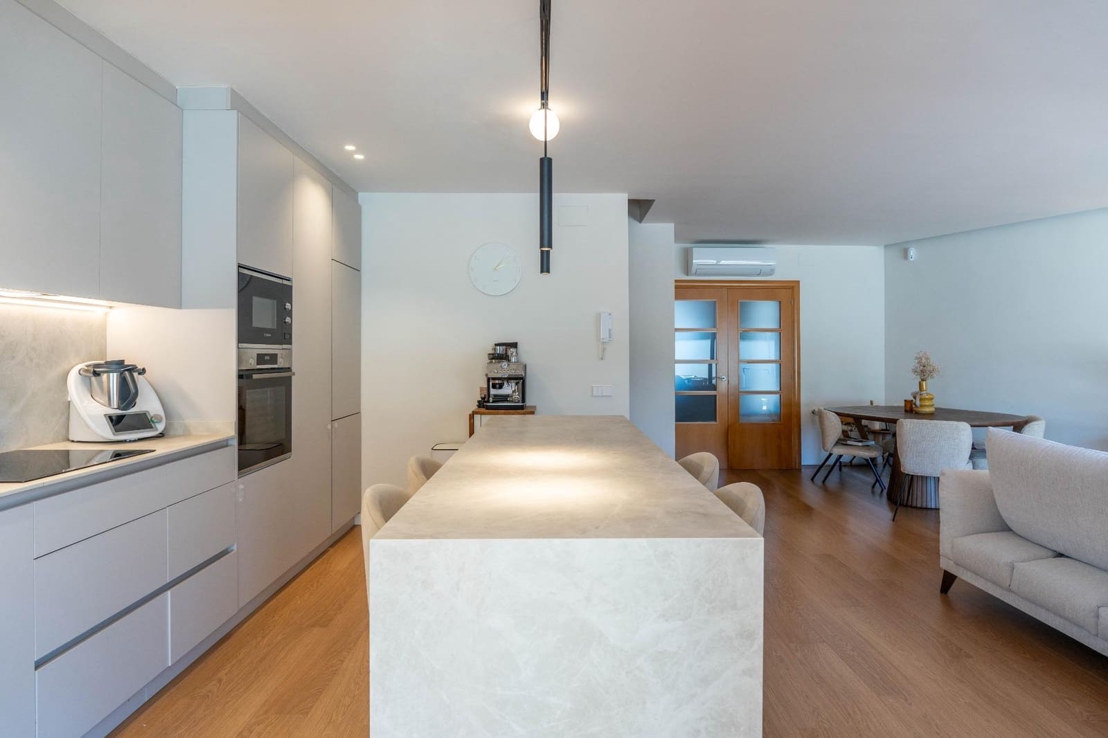 3 soveværelse Rækkehus til salg i Vilanova i la Geltru med swimmingpool garage - € 519.000 (Ref: 9791273)