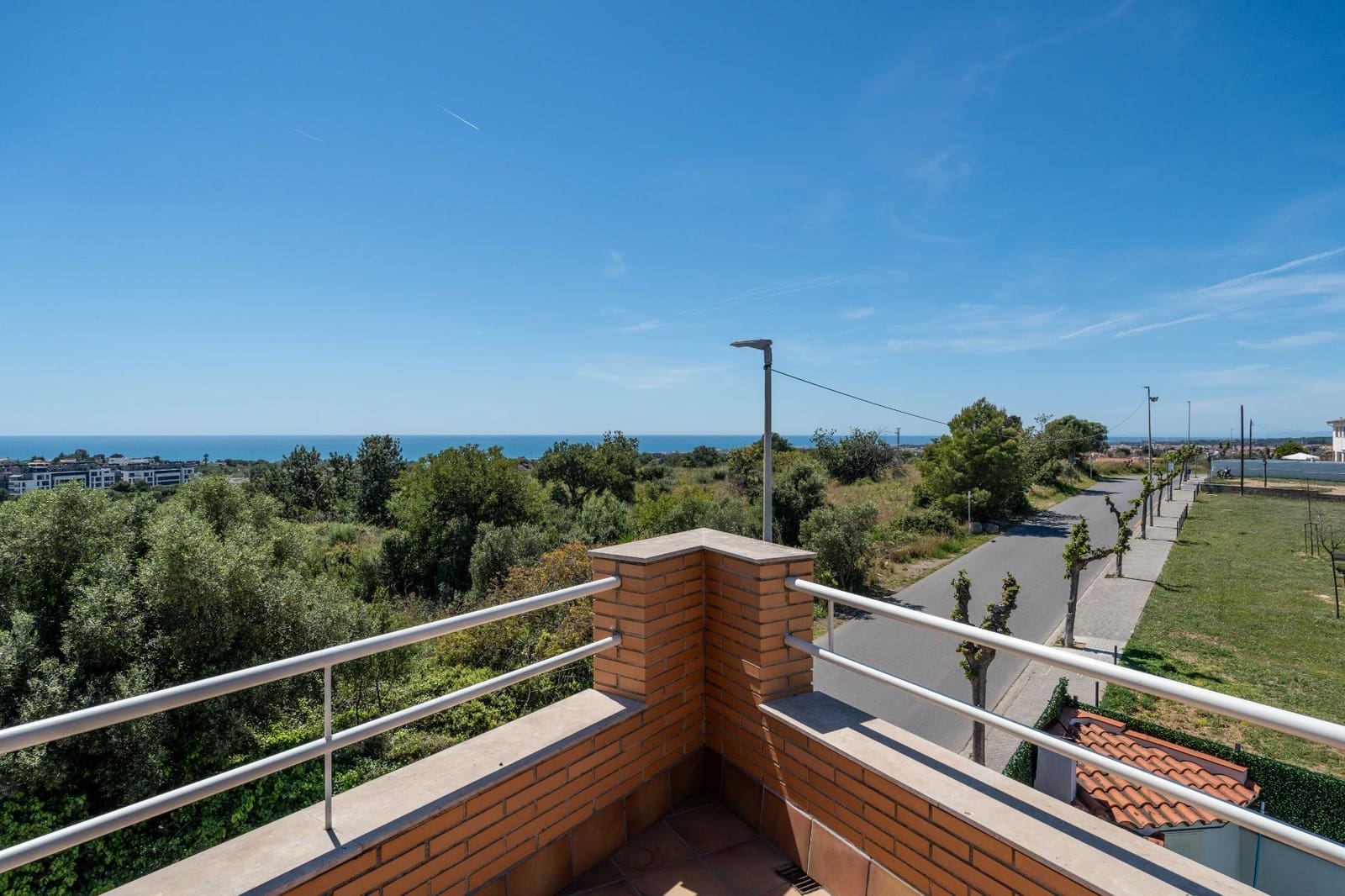 3 soveværelse Rækkehus til salg i Vilanova i la Geltru med swimmingpool garage - € 519.000 (Ref: 9791273)