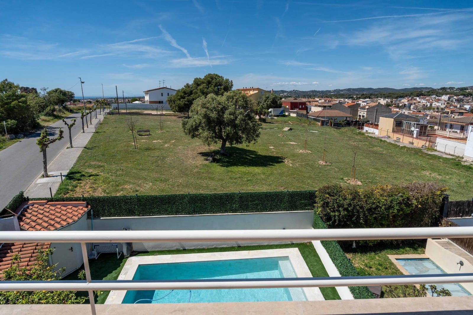 3 soveværelse Rækkehus til salg i Vilanova i la Geltru med swimmingpool garage - € 519.000 (Ref: 9791273)