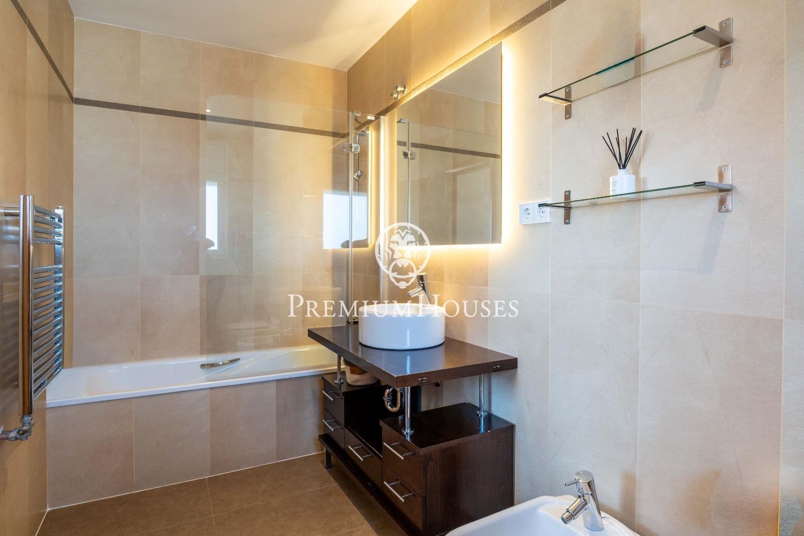 3 bedroom Terraced Villa for sale in Vilanova i la Geltru with pool garage - € 519,000 (Ref: 9791273)