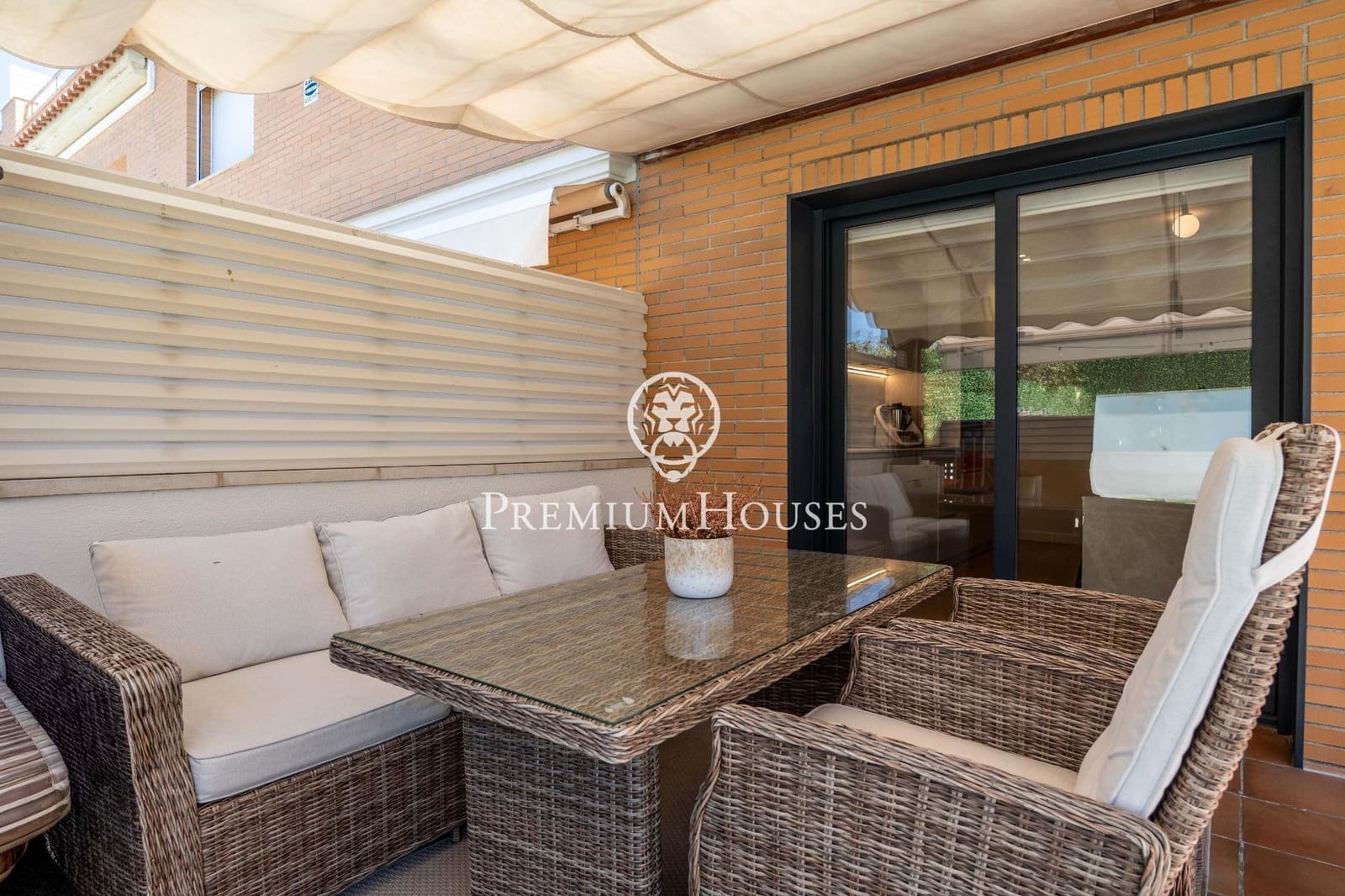 3 bedroom Terraced Villa for sale in Vilanova i la Geltru with pool garage - € 519,000 (Ref: 9791273)