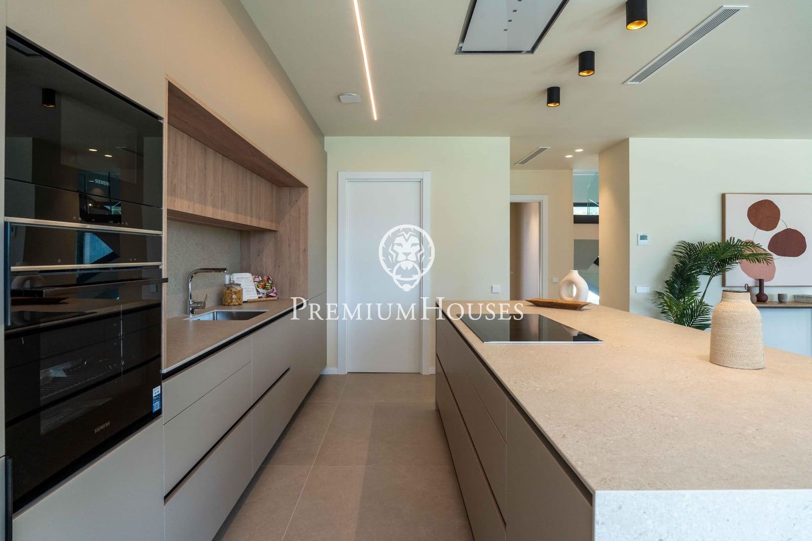 5 soverom Villa til salgs i Sitges med svømmebasseng garasje - € 2 709 000 (Ref: 9794909)