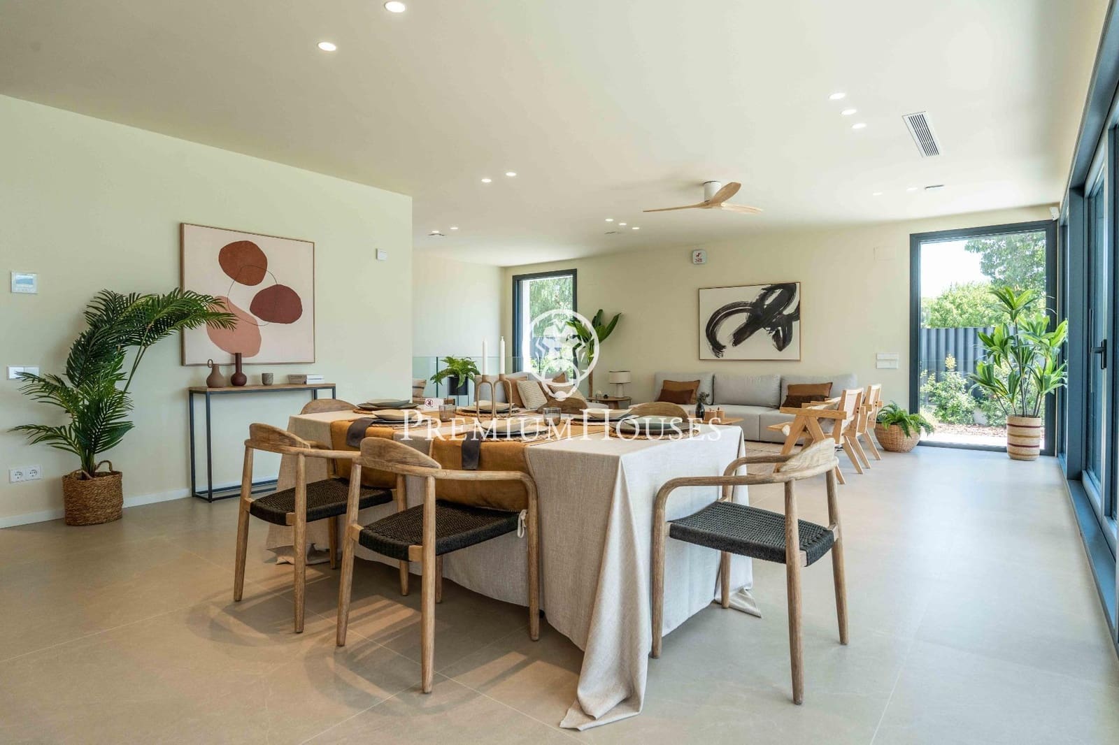 5 soverom Villa til salgs i Sitges med svømmebasseng garasje - € 2 709 000 (Ref: 9794909)