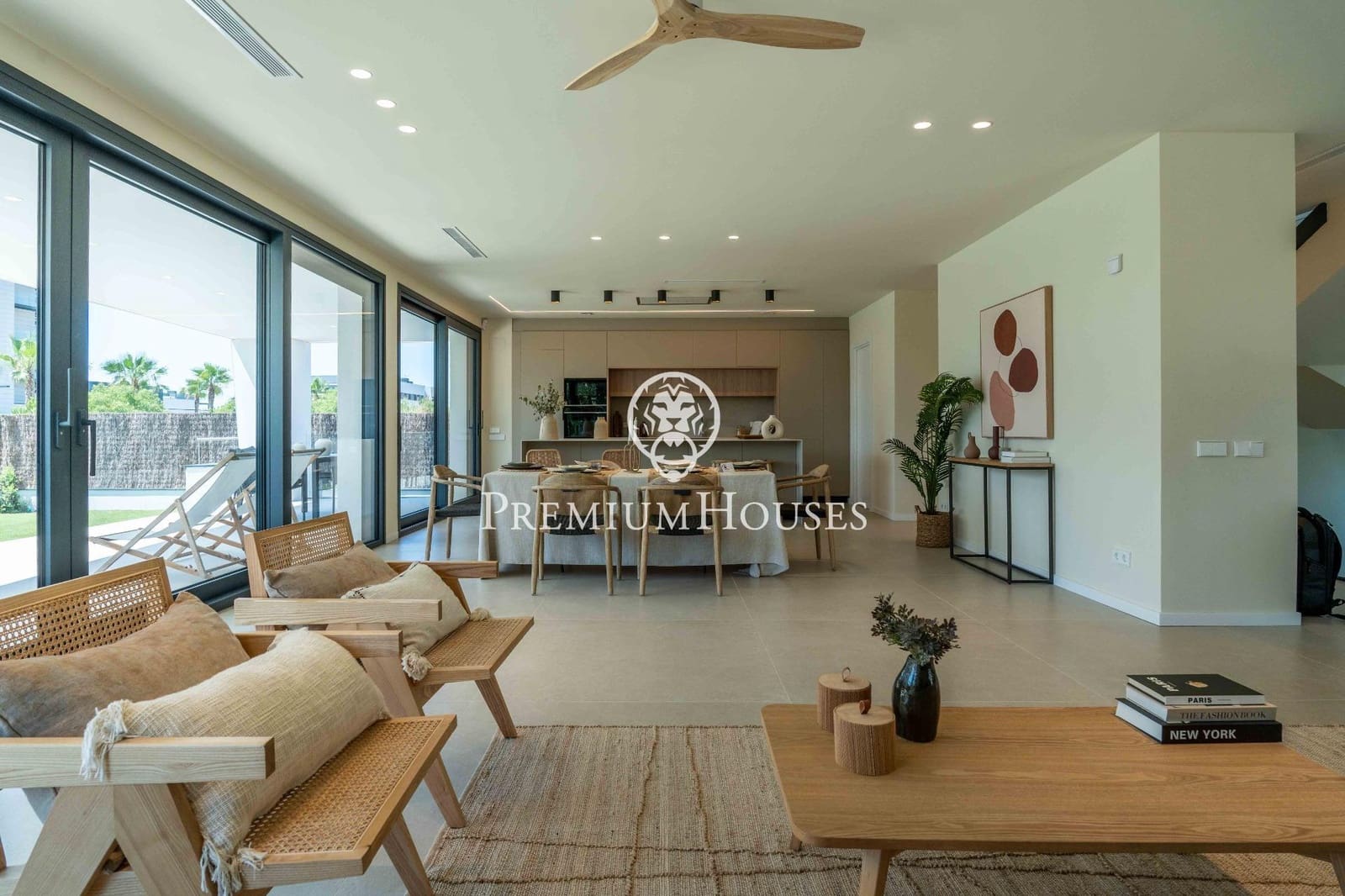 5 soverom Villa til salgs i Sitges med svømmebasseng garasje - € 2 709 000 (Ref: 9794909)