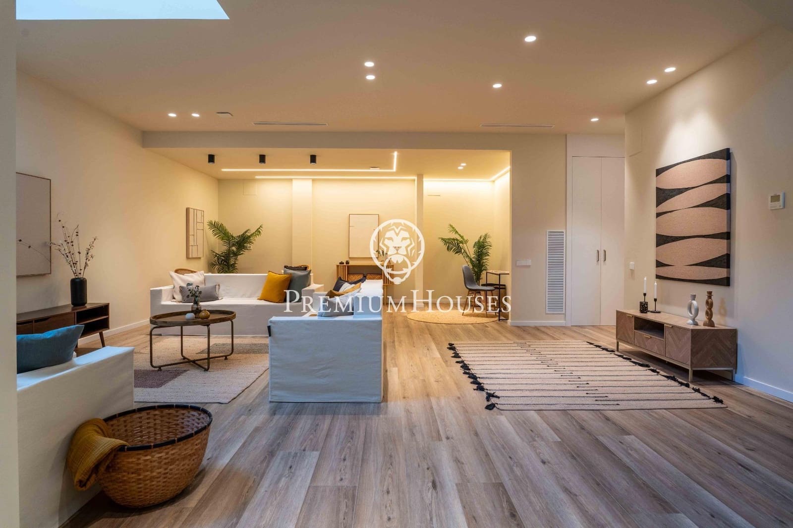 5 soverom Villa til salgs i Sitges med svømmebasseng garasje - € 2 709 000 (Ref: 9794909)