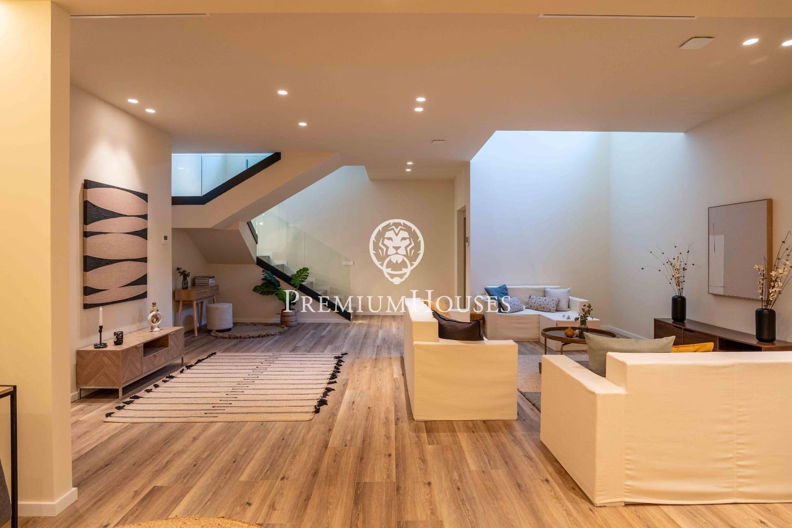 5 soverom Villa til salgs i Sitges med svømmebasseng garasje - € 2 709 000 (Ref: 9794909)