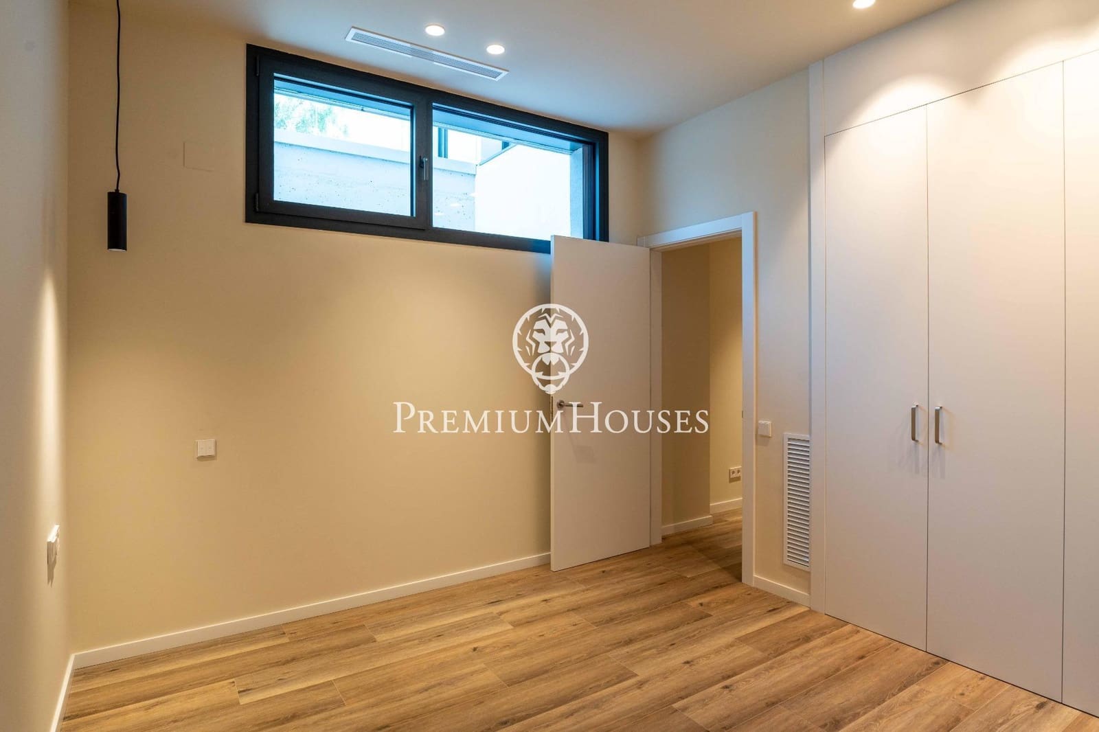 5 soverom Villa til salgs i Sitges med svømmebasseng garasje - € 2 709 000 (Ref: 9794909)