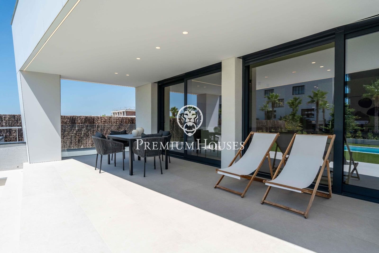 5 soverom Villa til salgs i Sitges med svømmebasseng garasje - € 2 709 000 (Ref: 9794909)