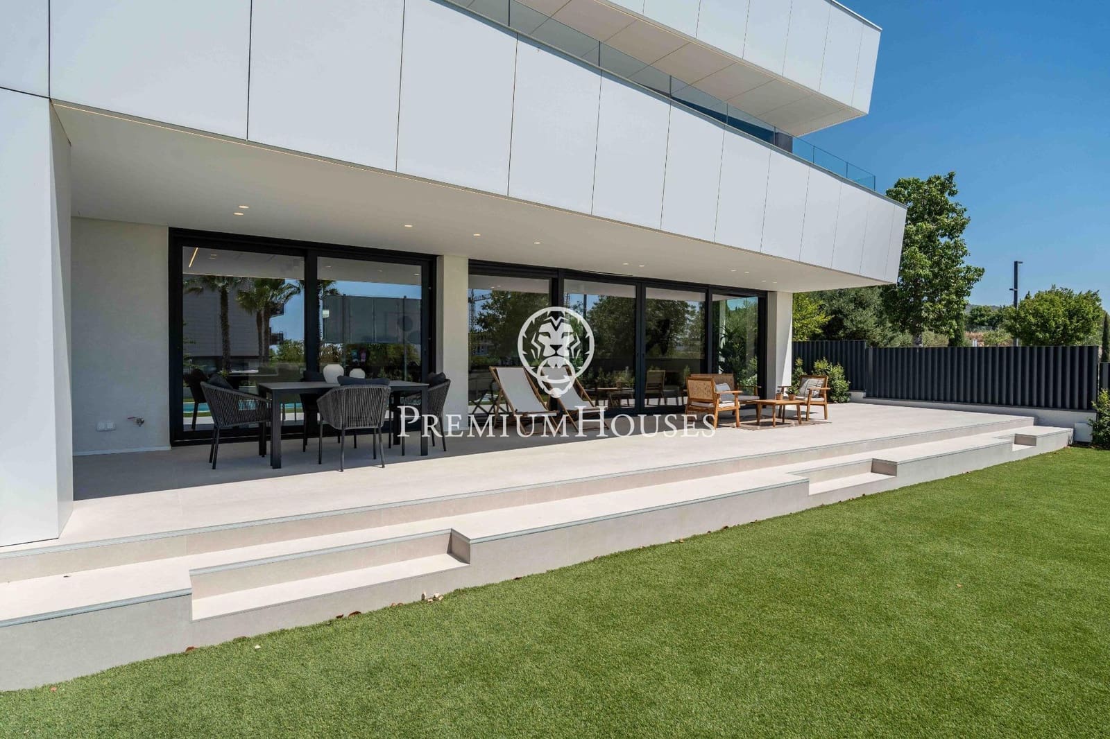 5 soverom Villa til salgs i Sitges med svømmebasseng garasje - € 2 709 000 (Ref: 9794909)