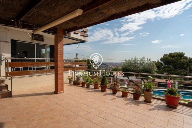 5 camera da letto Villa in vendita in Castelldefels con piscina garage - 1.550.000 € (Rif: 9808192)