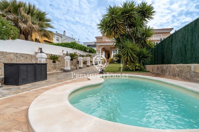 5 makuuhuone Rivitalo myytävänä paikassa Sant Pere de Ribes mukana uima-altaan 
autotalli - 797 000 € (Ref: 9812326)