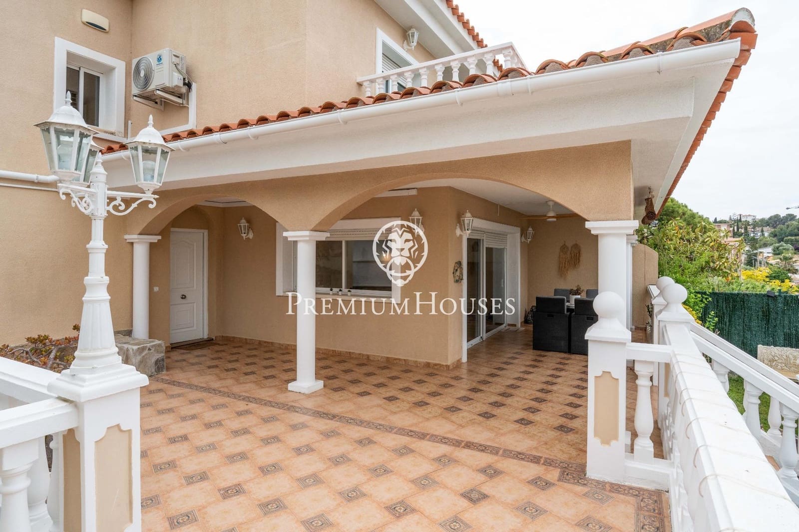 5 makuuhuone Rivitalo myytävänä paikassa Sant Pere de Ribes mukana uima-altaan 
autotalli - 797 000 € (Ref: 9812326)