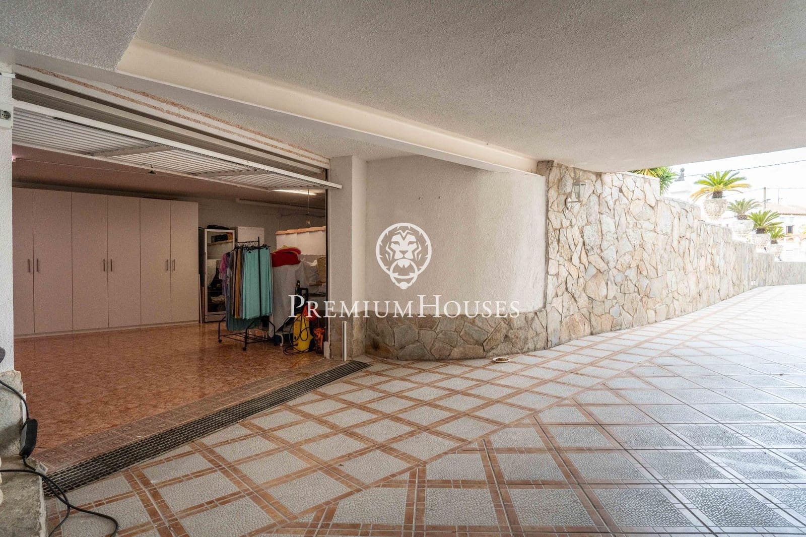 5 makuuhuone Rivitalo myytävänä paikassa Sant Pere de Ribes mukana uima-altaan 
autotalli - 797 000 € (Ref: 9812326)
