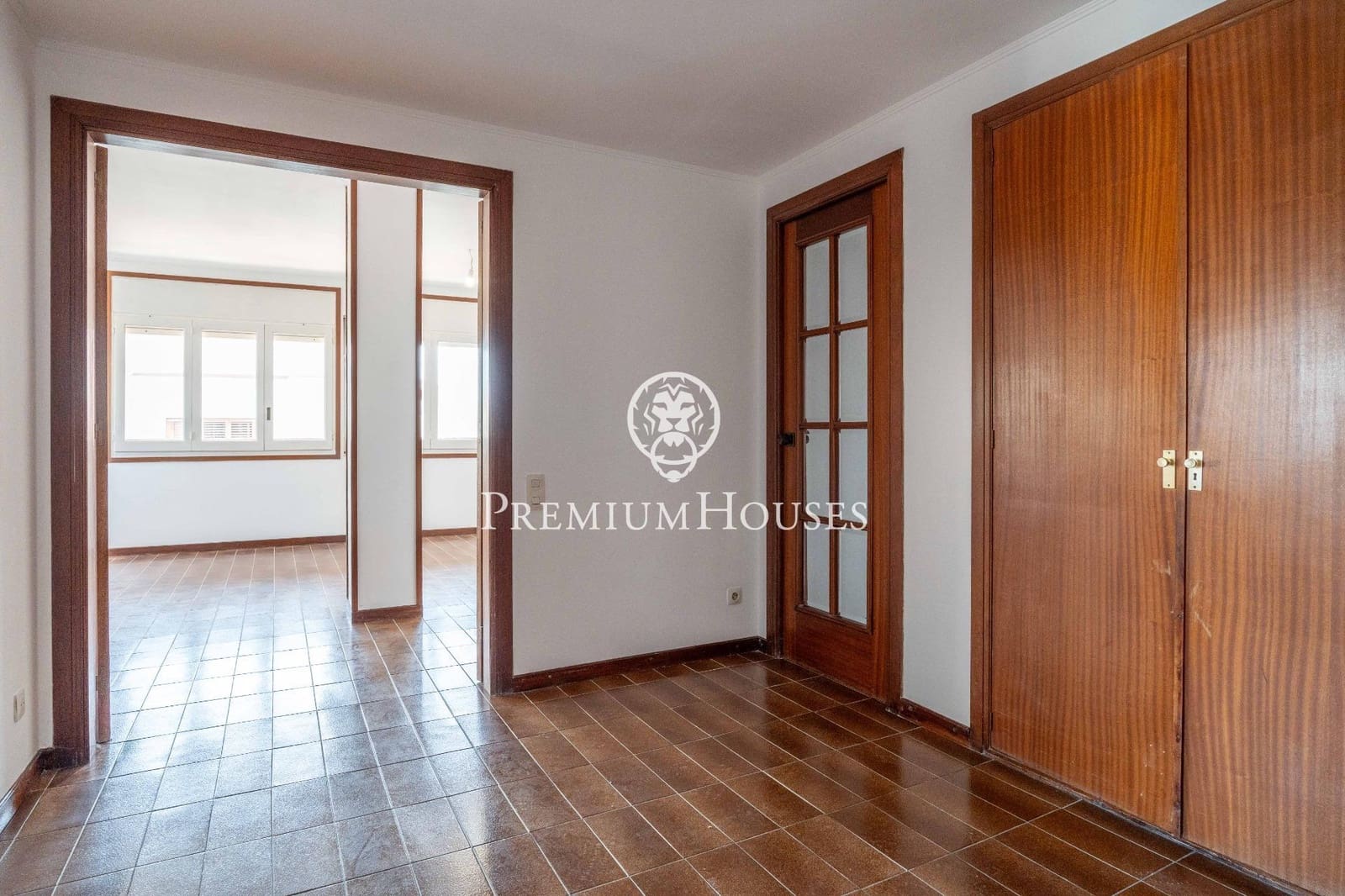 Piso de 6 habitaciones en Vilanova i la Geltrú en venta - 495.000 € (Ref: 9812327)