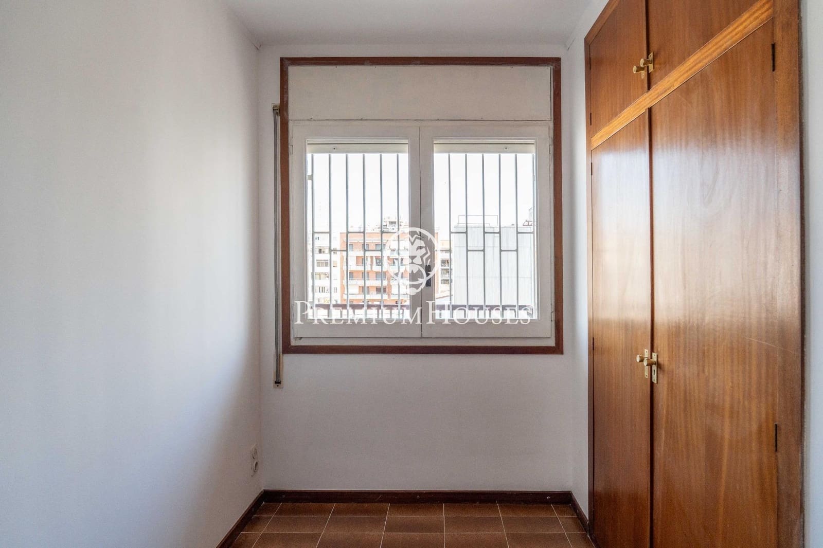 Piso de 6 habitaciones en Vilanova i la Geltrú en venta - 495.000 € (Ref: 9812327)