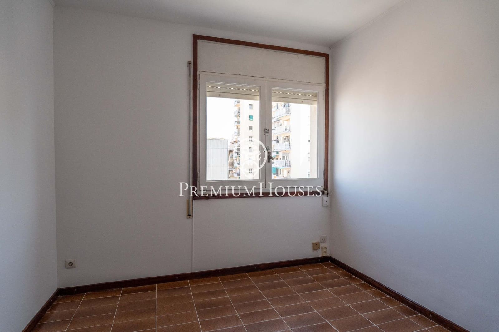 Piso de 6 habitaciones en Vilanova i la Geltrú en venta - 495.000 € (Ref: 9812327)