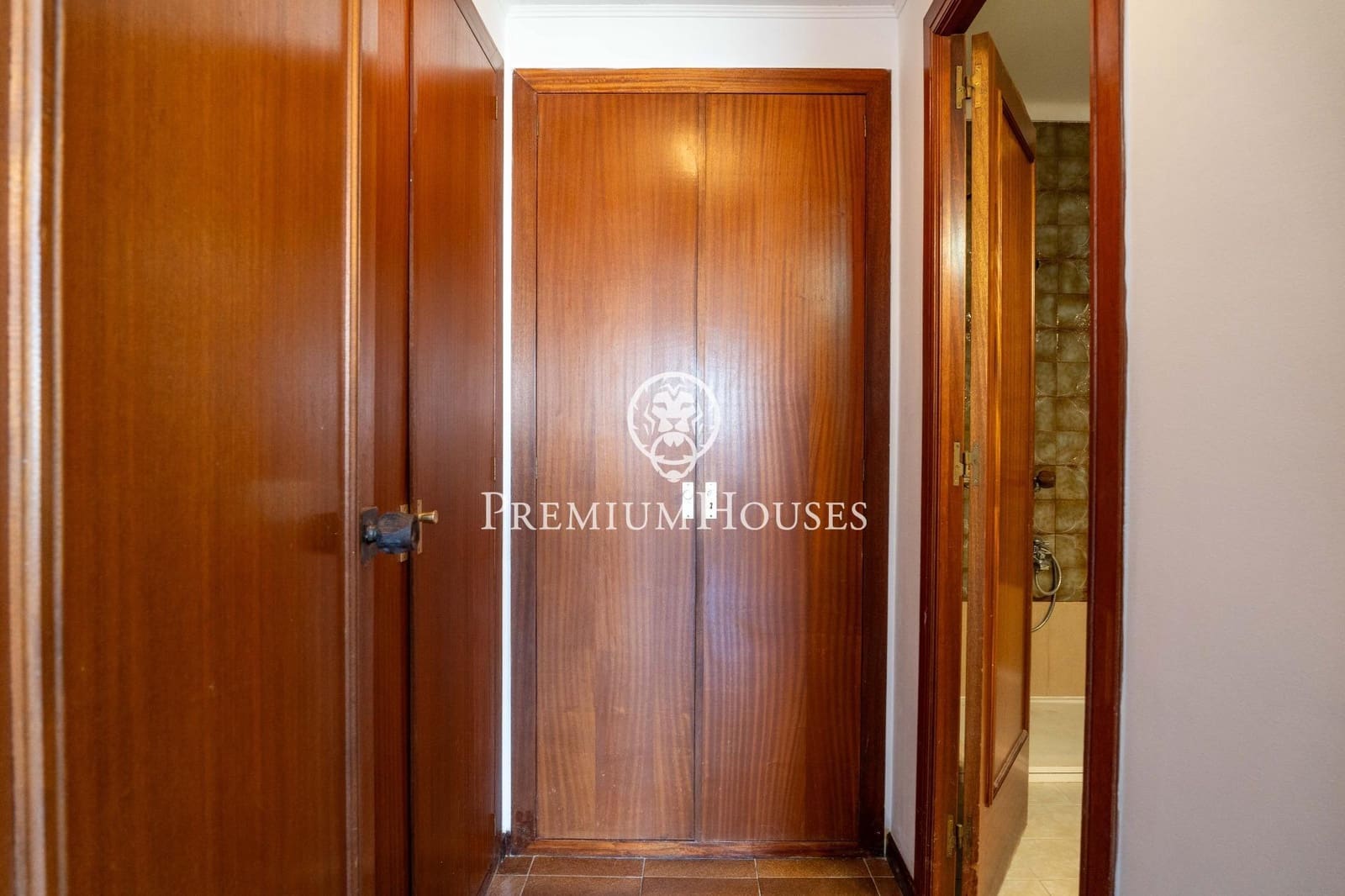 Piso de 6 habitaciones en Vilanova i la Geltrú en venta - 495.000 € (Ref: 9812327)