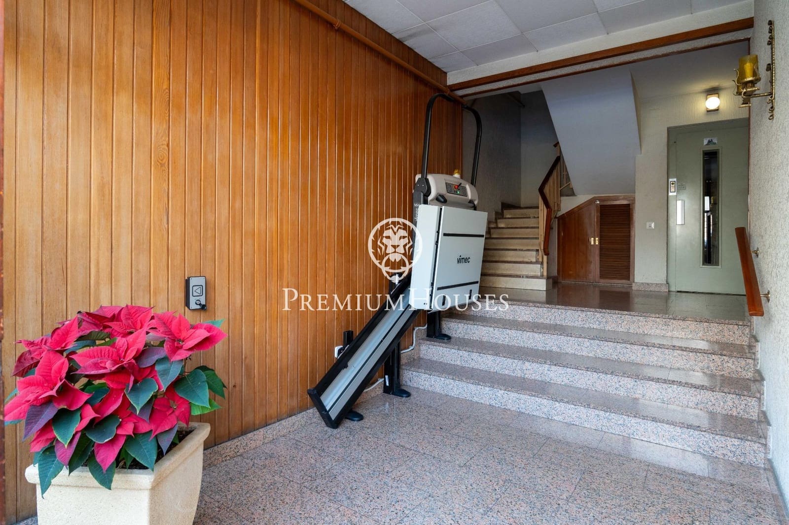 Piso de 6 habitaciones en Vilanova i la Geltrú en venta - 495.000 € (Ref: 9812327)
