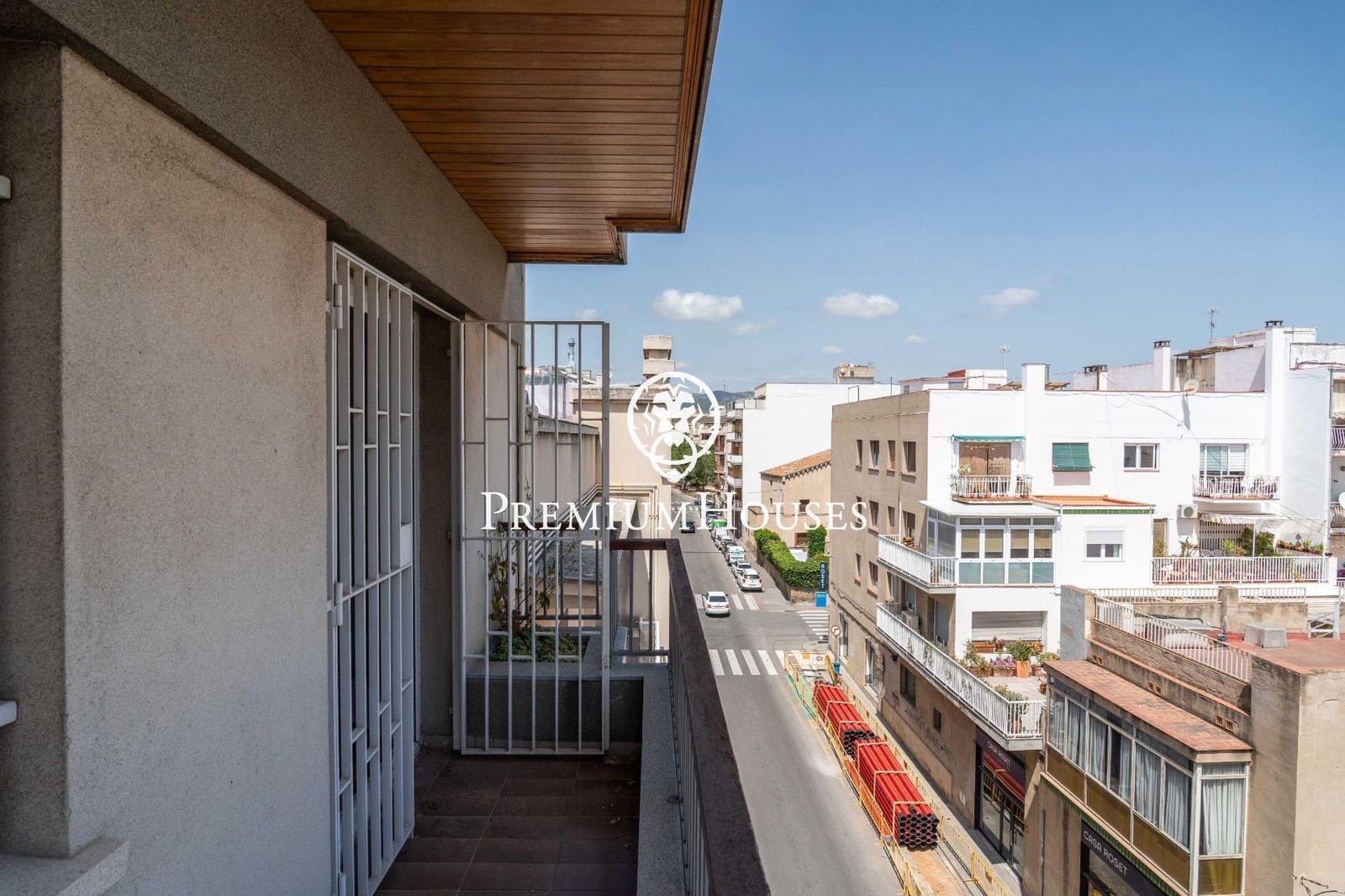 6 bedroom Flat for sale in Vilanova i la Geltru - € 495,000 (Ref: 9812327)