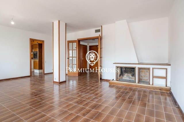 6 soveværelse Lejlighed til salg i Vilanova i la Geltrú - € 495.000 (Ref: 9812327)