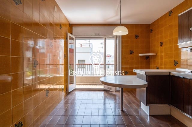 6 soveværelse Lejlighed til salg i Vilanova i la Geltrú - € 495.000 (Ref: 9812327)