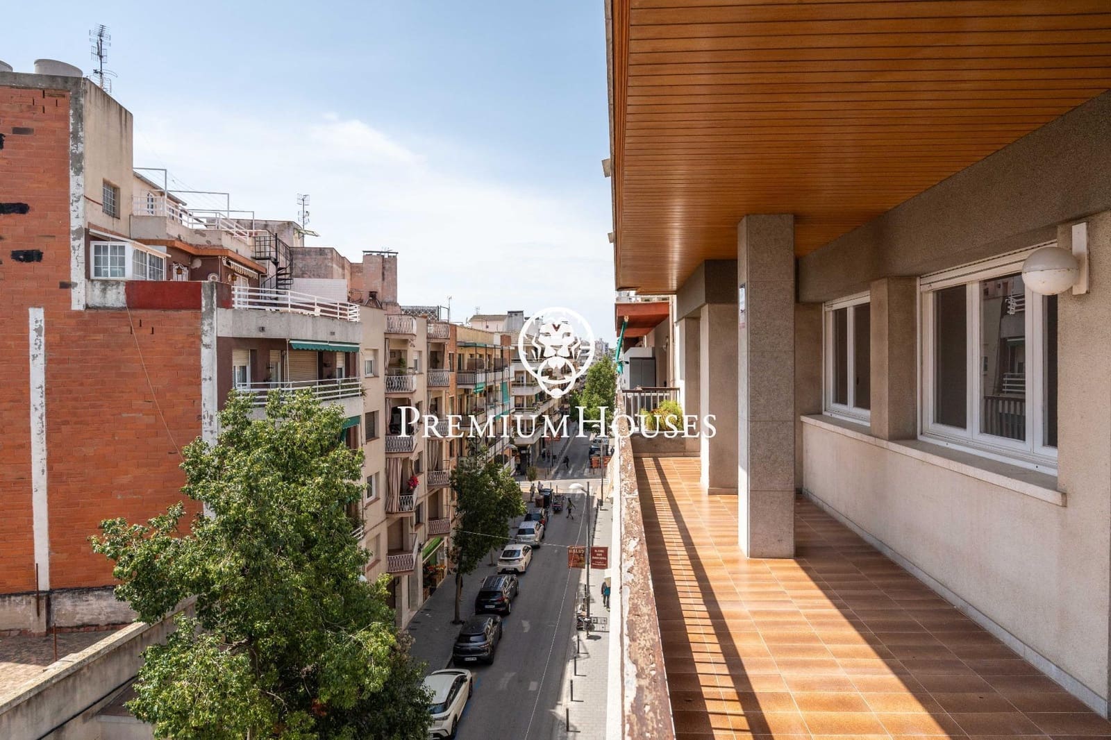 6 bedroom Flat for sale in Vilanova i la Geltru - € 495,000 (Ref: 9812327)