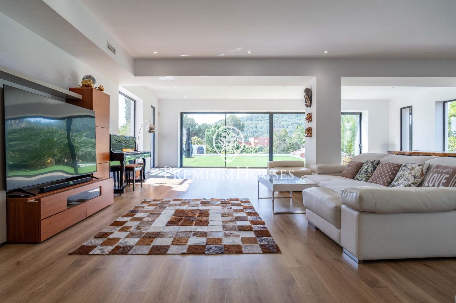 Chalet de 5 habitaciones en Gavà en venta con piscina - 2.000.000 € (Ref: 9812330)