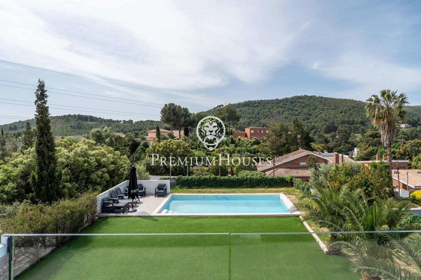 5 bedroom Villa for sale in Gava with pool - € 2,000,000 (Ref: 9812330)